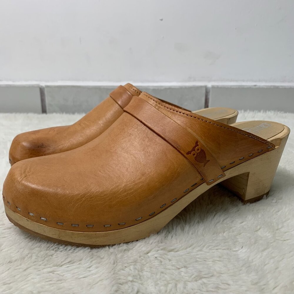 Tan Leather Clog Mules - Women's Tan Clogs